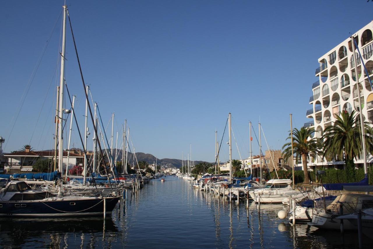 Empuriabrava Apartaments Nº6 Екстер'єр фото